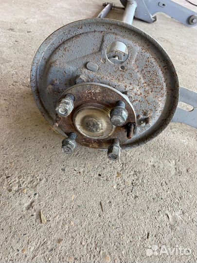 Задняя балка на москвич 2141