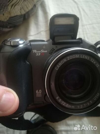 Зеркальный фотоаппарат canon