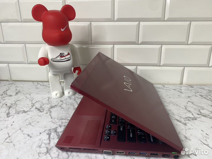 Ноутбук Sony 13