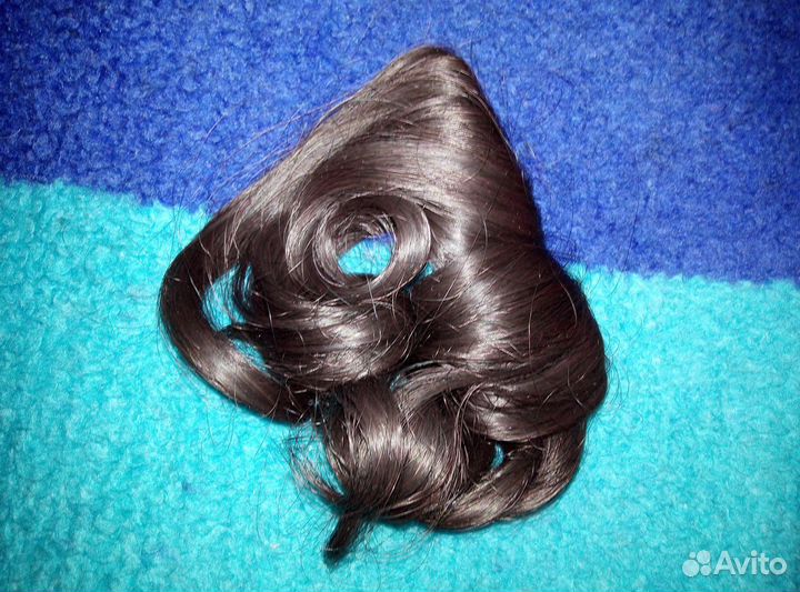 Волосы на заколках