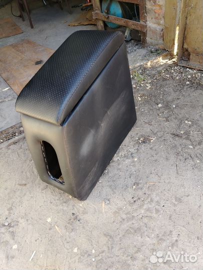 Подлокотник hyundai accent