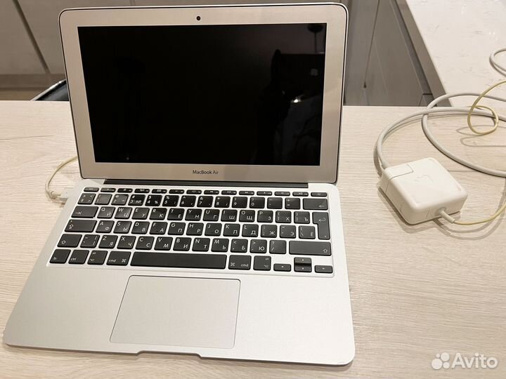 Apple macbook 11-inch Early 2015