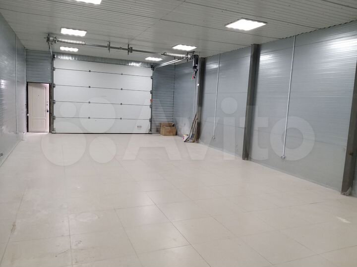 Комната 82 м², 2/2 эт.