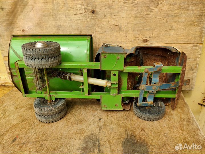 Машина железная большая ЗИЛ 130 самосвал