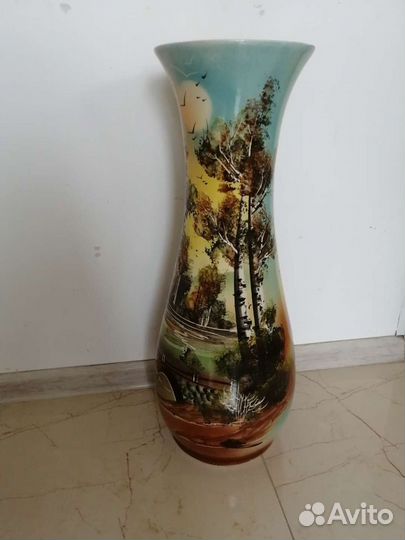 Фарфоровая ваза