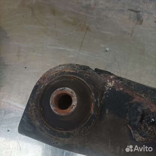 Рычаг задний нижний левый Kia Sorento 2 XM