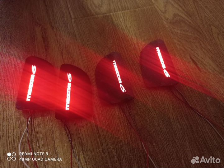 Подсветка дверных ручек салона