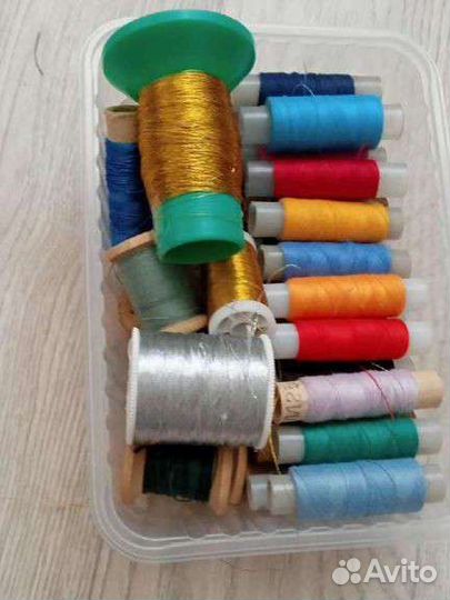 Нитки и ткани пакетами для творчества и рукоделия
