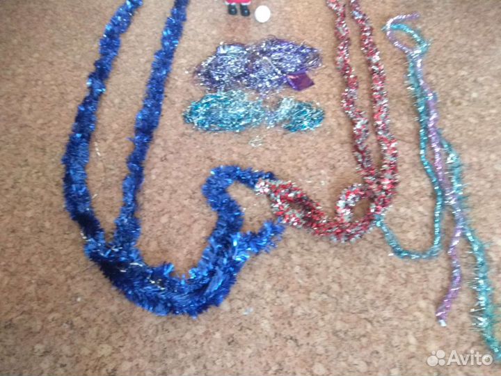 Елочные игрушки дождь, ёлочные гирлянды, дед Мороз