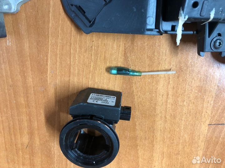 Эбу двс Duster 1,6 4WD