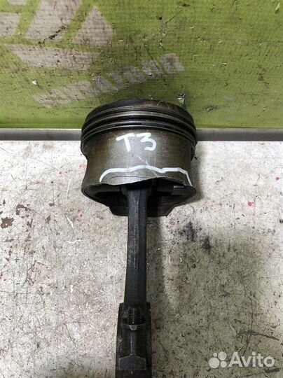 Поршень с шатуном Фольксваген Транспортер Т2 Т3