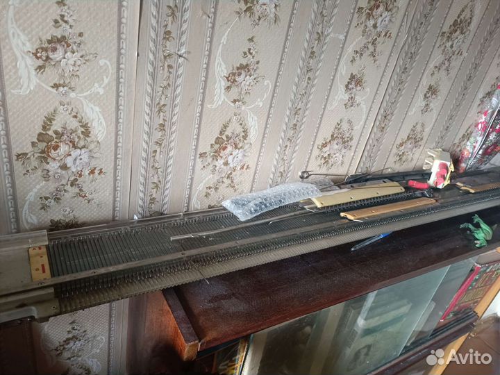 Вязальная машина нева 8 на запчасти