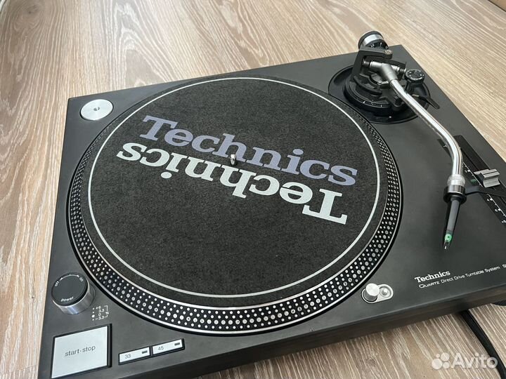 Проигрыватель винила Technics SL1200Mk3
