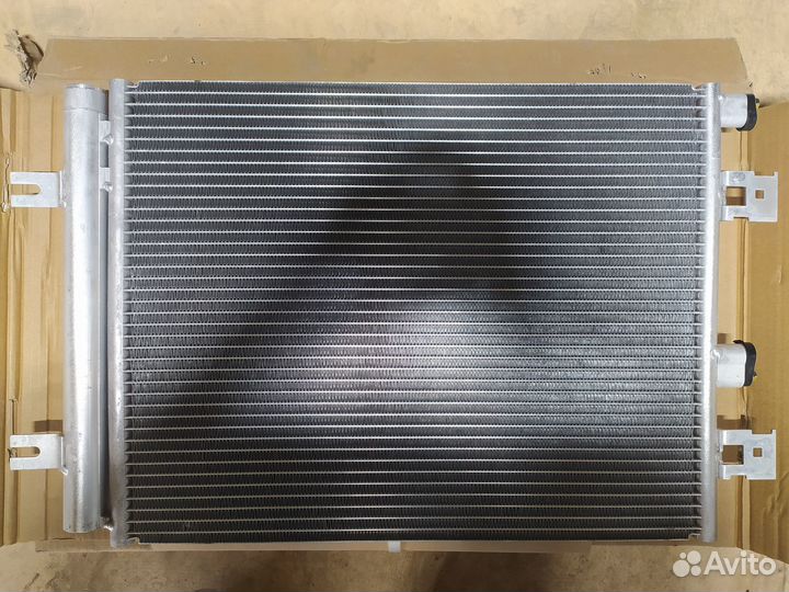 Радиатор кондиционера renault duster/logan/sandero