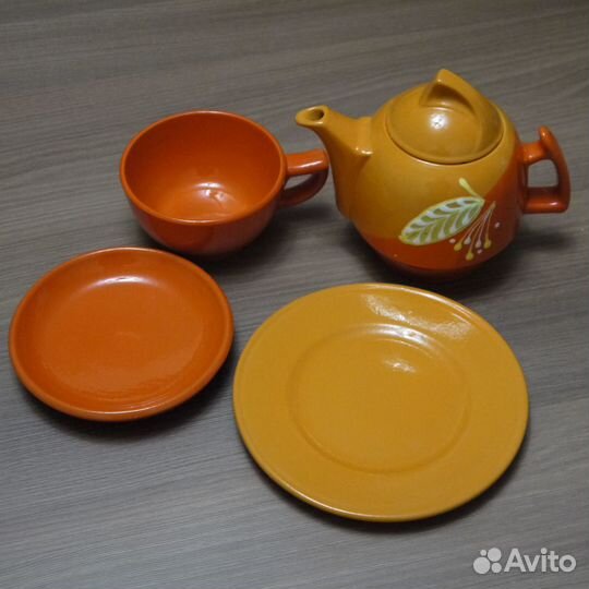 Керамический чайник (комплект из 4х предметов)