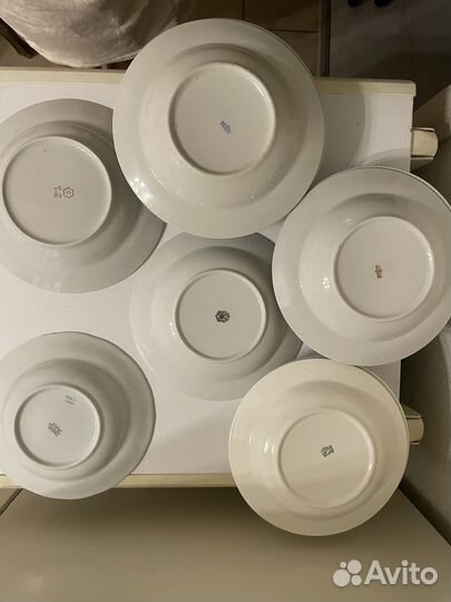 Тарелки разеых времен Фарфор