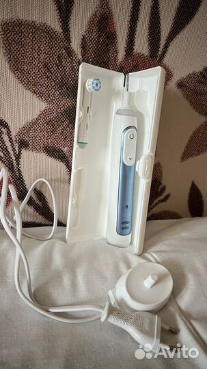 Зубная щетка oral b