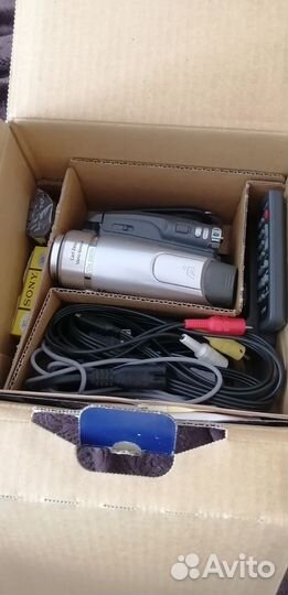 Видеокамера Sony DCR-HC94E
