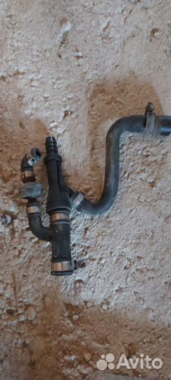 Патрубок вакуумный Volkswagen Passat B5