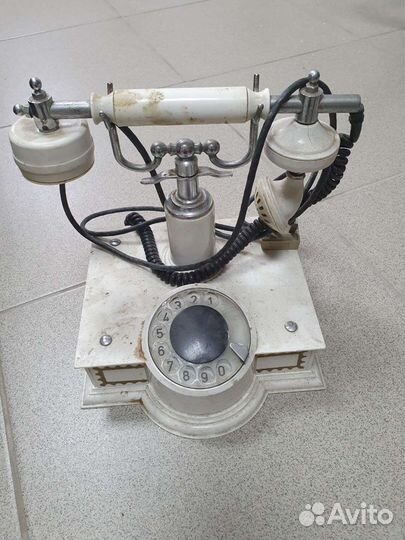 Винтажный телефонный стационарный ретро аппарат