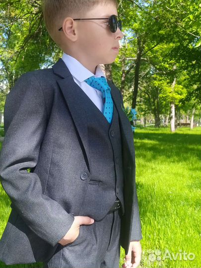 Костюм тройка на выпускной