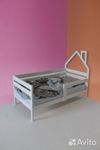 Софа Домик детская из массива высокий борт