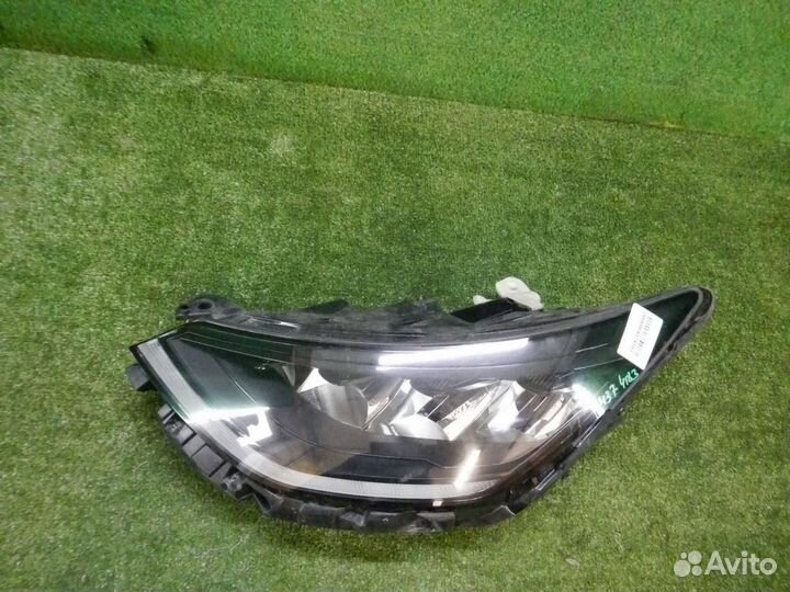 Фара левая Hyundai Sonata