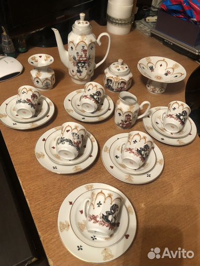 Редкий старинный сервис,пиковая дама