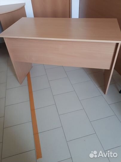 Письменный стол