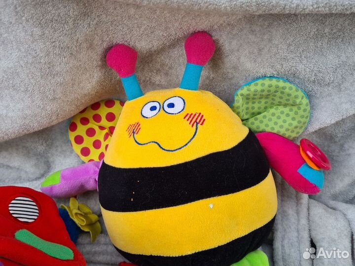 Развивающие мягкие игрушки пчела и божья коровка
