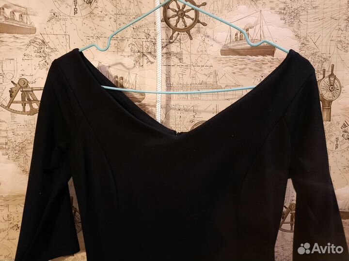 Платье-футляр женское 42-44