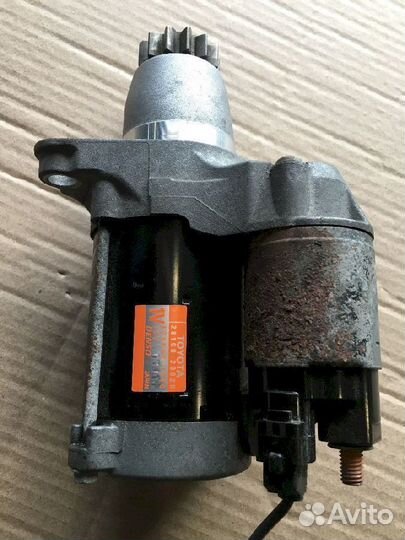 Стартер Toyota Avensis AZT250 AZT250W AZT255