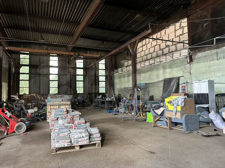 Склад, 1690 м²