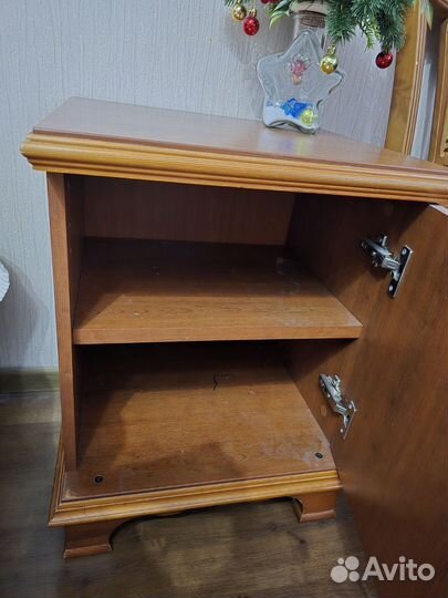 Тумбочка прикроватная бу