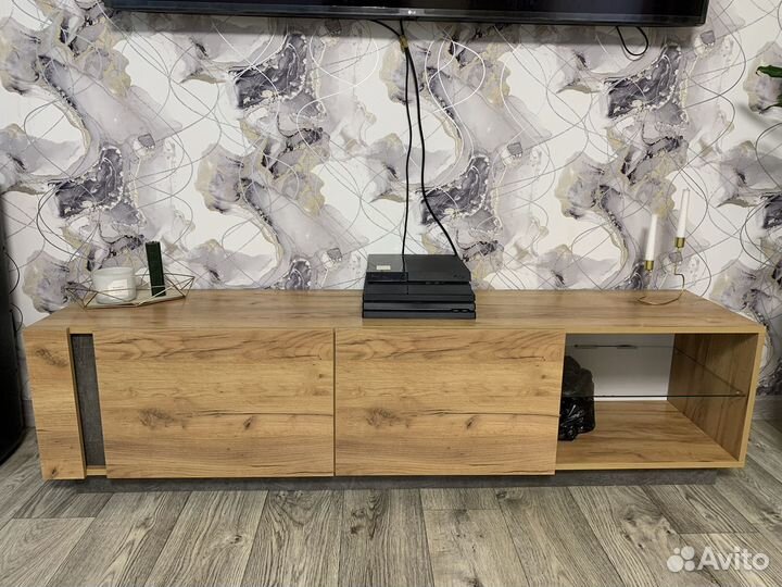 Тумба под телевизор