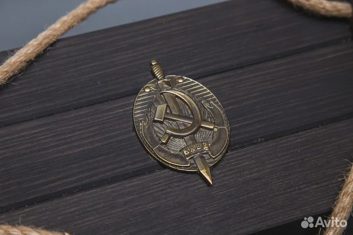 Подарочный набор нквд в деревянной коробке