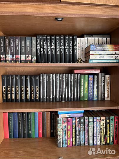 Сборники книг, детективы, романы