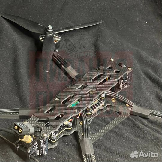 Квадрoкoптep fpv Пиранья 7 и 10 дюйм