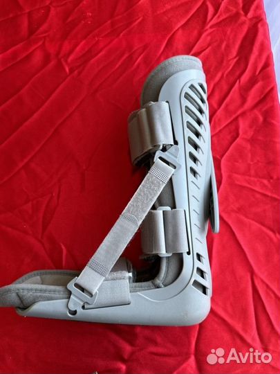 Лангетка на ногу