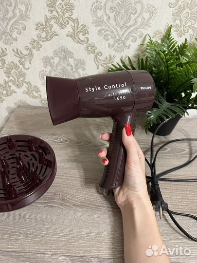 Фен для волос philips