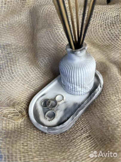 Гипсовый набор (подставка+ваза)