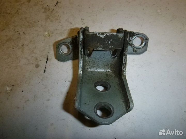 Петля двери передней левой верхняя mazda CX 7 2007