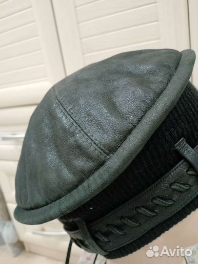 Берет женский кожаный