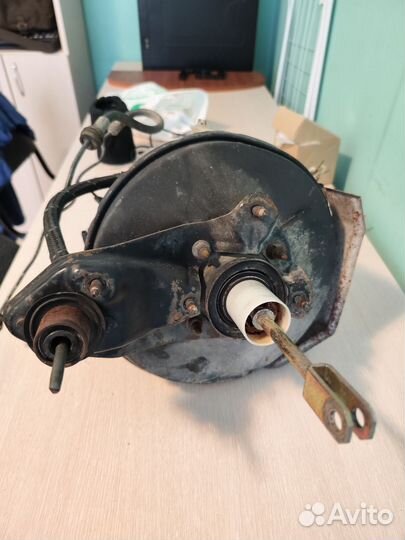 VW Passat B4 Вакуумный усилитель тормозов