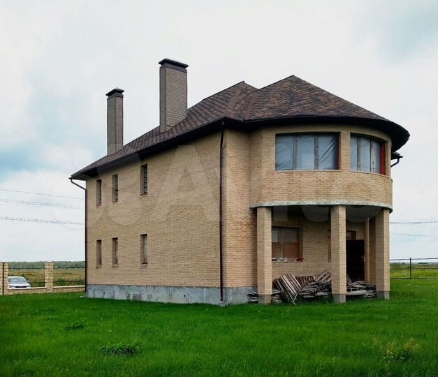 Дом 240 м² на участке 15 сот.