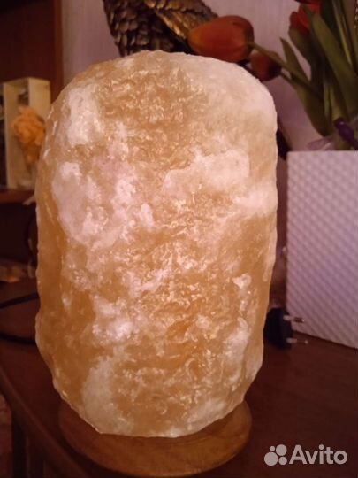 Солевая лампа из Гималайской соли