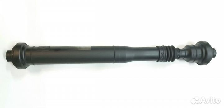 Кардан передний VW Touareg 7P0521101