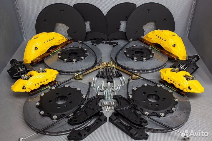 Tesla Plaid карбон-керамическая тормозная система