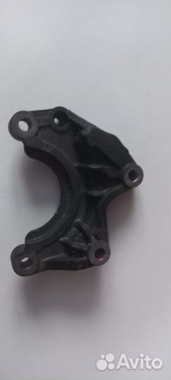 Кронштейн крепления электростартера tohatsu 25-30