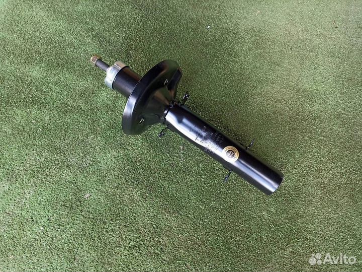 Амортизатор передний Skoda Octavia 1U